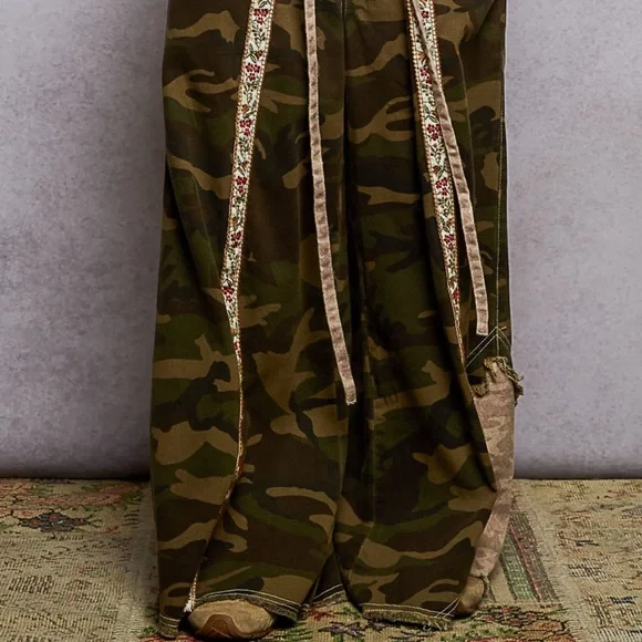 New Pol Clothing Patchwork Floral Camo Jeans Pants Cargo Relaxed Wide Leg - Picture 6 of 13